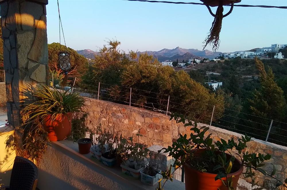 BODRUM DEREKÖY’DE KİRALIK 2+1 BAHÇE KULLANIMLI DUBLEKS DAİRE