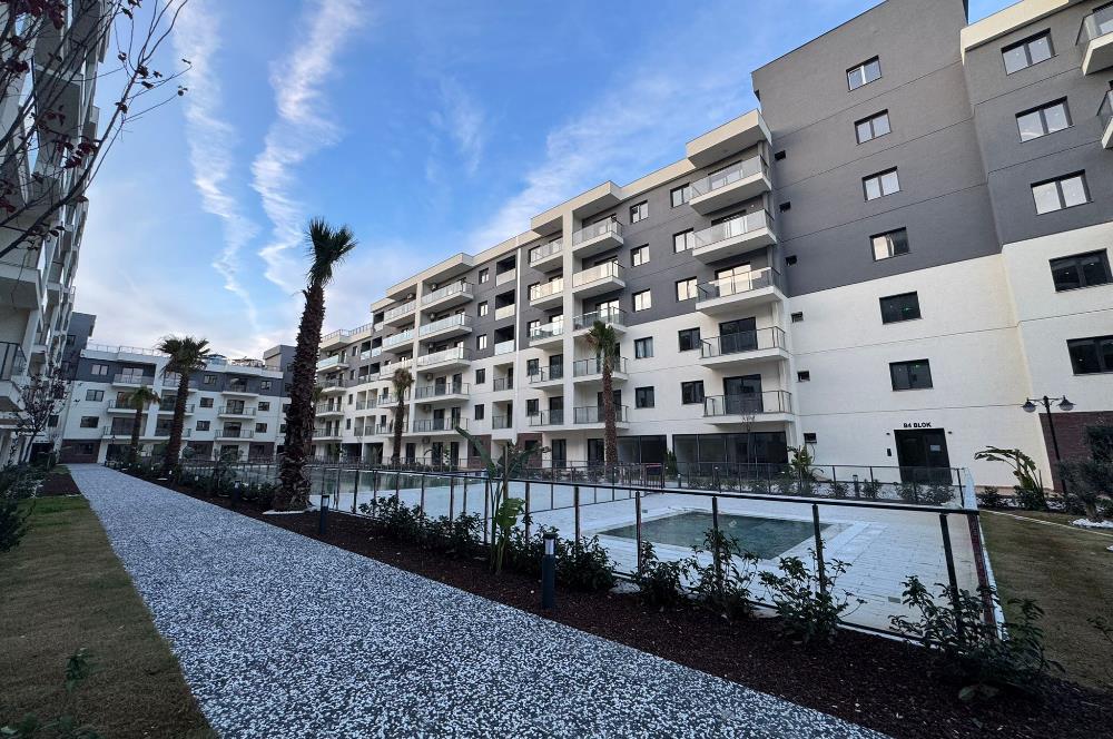  İzka Park Yaşam Atlantis'te Deniz Manzaralı Satılık 1+1 Daire