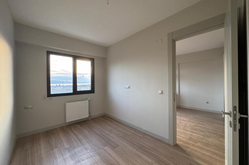  İzka Park Yaşam Atlantis'te Deniz Manzaralı Satılık 1+1 Daire