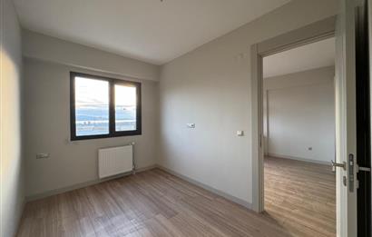  İzka Park Yaşam Atlantis'te Deniz Manzaralı Satılık 1+1 Daire