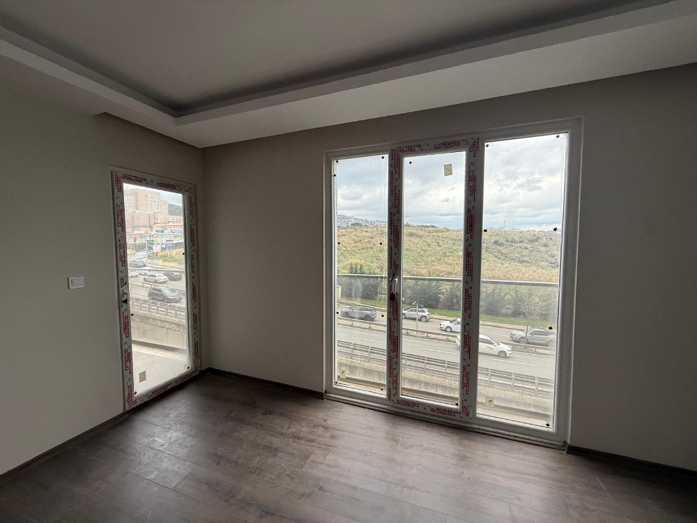 Viva Perla 2+1 Kapalı Mutrfak Havuzlu 7/24 Güvenlikli Boş Daire