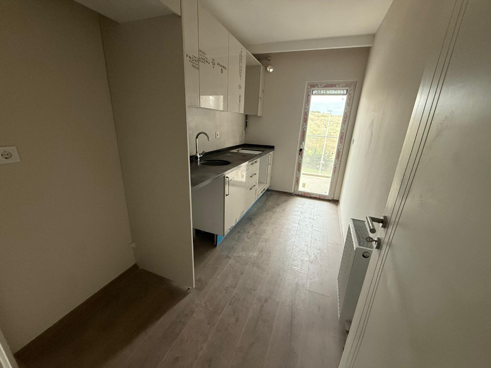 Viva Perla 2+1 Kapalı Mutrfak Havuzlu 7/24 Güvenlikli Boş Daire