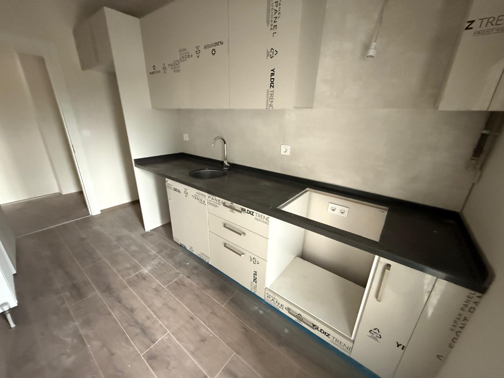 Viva Perla 2+1 Kapalı Mutrfak Havuzlu 7/24 Güvenlikli Boş Daire