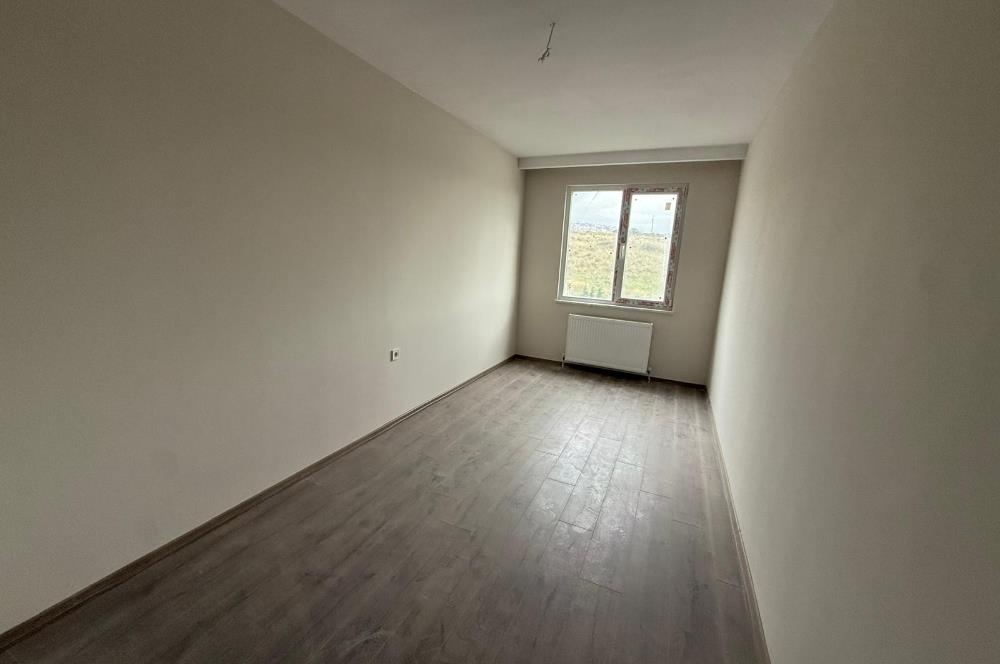 Viva Perla 2+1 Kapalı Mutrfak Havuzlu 7/24 Güvenlikli Boş Daire