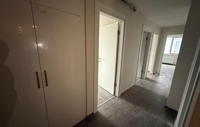 Viva Perla 2+1 Kapalı Mutrfak Havuzlu 7/24 Güvenlikli Boş Daire