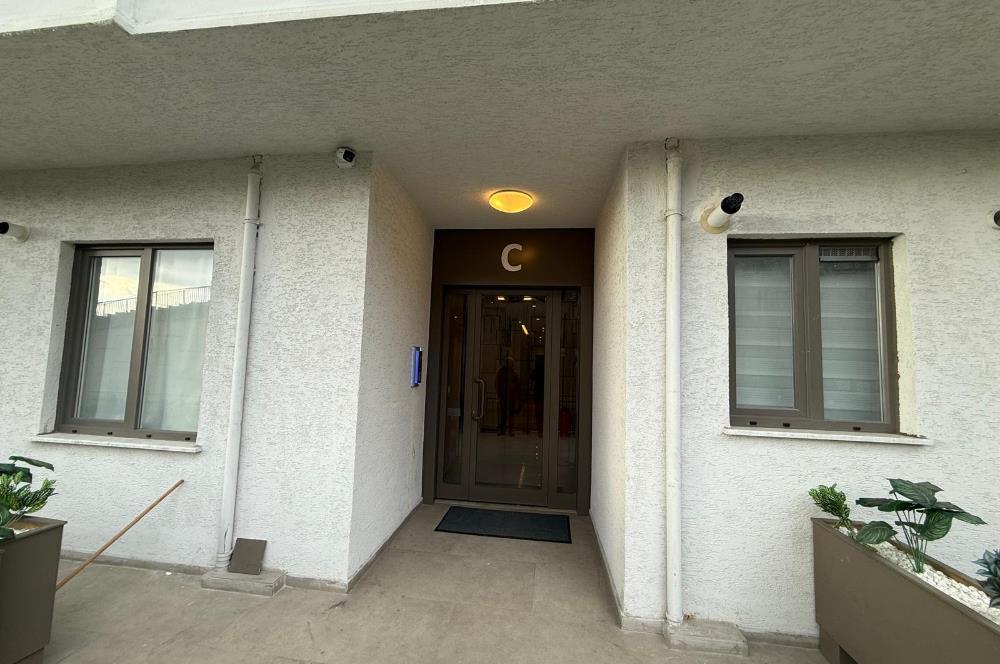 Viva Perla 2+1 Kapalı Mutrfak Havuzlu 7/24 Güvenlikli Boş Daire