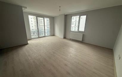 Meda Marmara 2 Sitesinde Havuzlu Güvenlikli Satılık 2+1Boş Daire