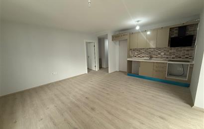 Meda Marmara 2 Sitesinde Havuzlu Güvenlikli Satılık 2+1Boş Daire