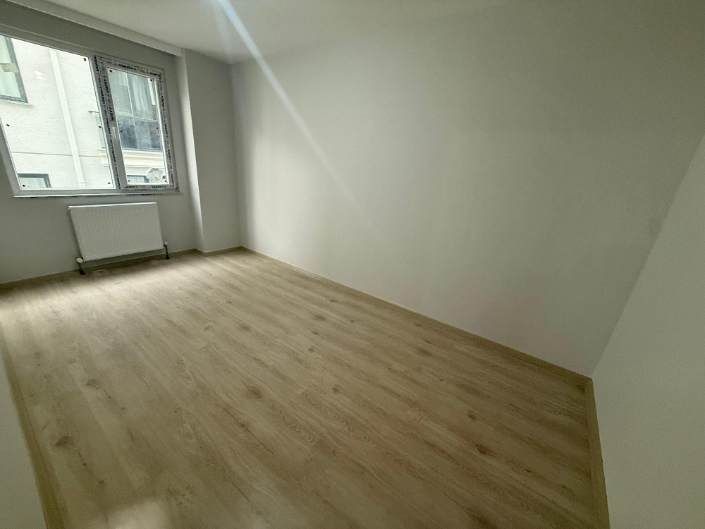 Meda Marmara 2 Sitesinde Havuzlu Güvenlikli Satılık 2+1Boş Daire