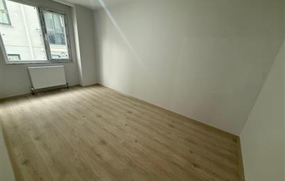 Meda Marmara 2 Sitesinde Havuzlu Güvenlikli Satılık 2+1Boş Daire