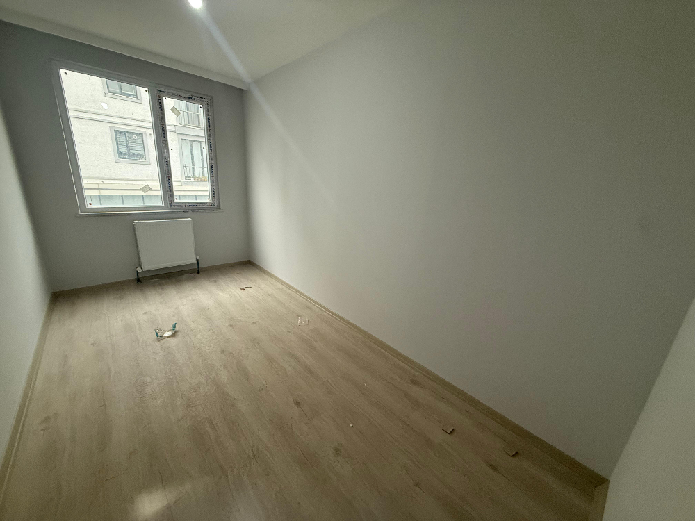 Meda Marmara 2 Sitesinde Havuzlu Güvenlikli Satılık 2+1Boş Daire