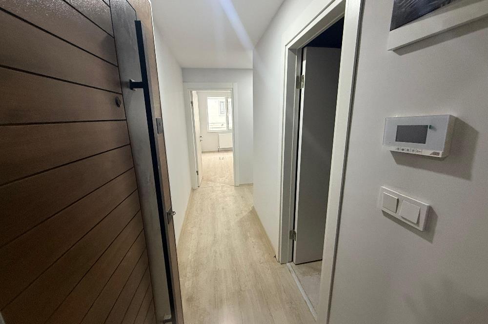 Meda Marmara 2 Sitesinde Havuzlu Güvenlikli Satılık 2+1Boş Daire