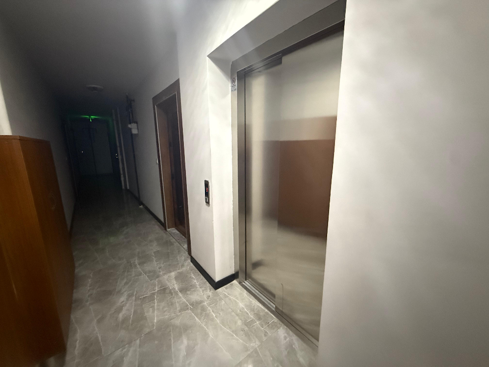 Meda Marmara 2 Sitesinde Havuzlu Güvenlikli Satılık 2+1Boş Daire