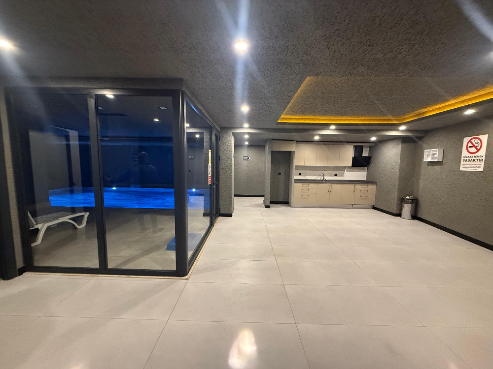 Meda Marmara 2 Sitesinde Havuzlu Güvenlikli Satılık 2+1Boş Daire