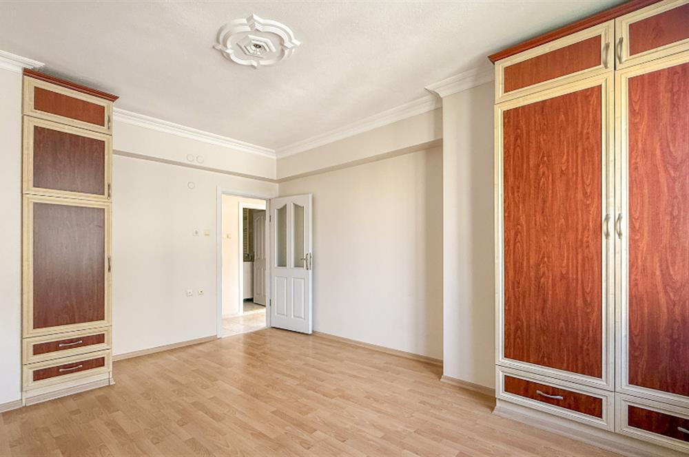 Century 21 Bal'dan Bahçelievler Mahallesinde Satılık 3+1 Daire