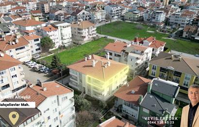 Century 21 Bal'dan Bahçelievler Mahallesinde Satılık 3+1 Daire