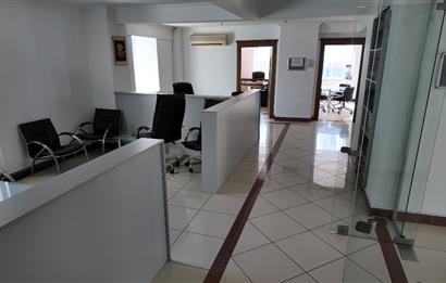 C21NEXAR'DAN ANA CADDE ÜZERİ 85O m² KOMPLE KİRALIK PLAZA BİNASI