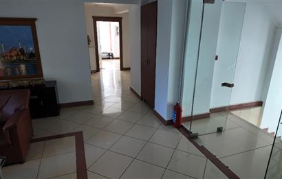 C21NEXAR'DAN ANA CADDE ÜZERİ 85O m² KOMPLE KİRALIK PLAZA BİNASI