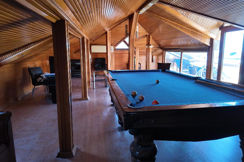 C21NEXAR'DAN ANA CADDE ÜZERİ 85O m² KOMPLE KİRALIK PLAZA BİNASI