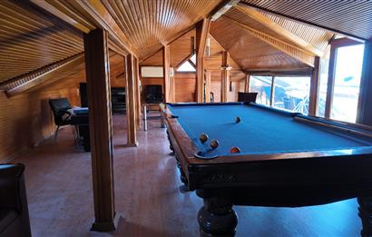 C21NEXAR'DAN ANA CADDE ÜZERİ 85O m² KOMPLE KİRALIK PLAZA BİNASI