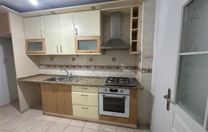 Merkezi Konumda Güvenlikli Sitede Ferah 2+1 