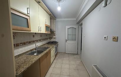 Merkezi Konumda Güvenlikli Sitede Ferah 2+1 