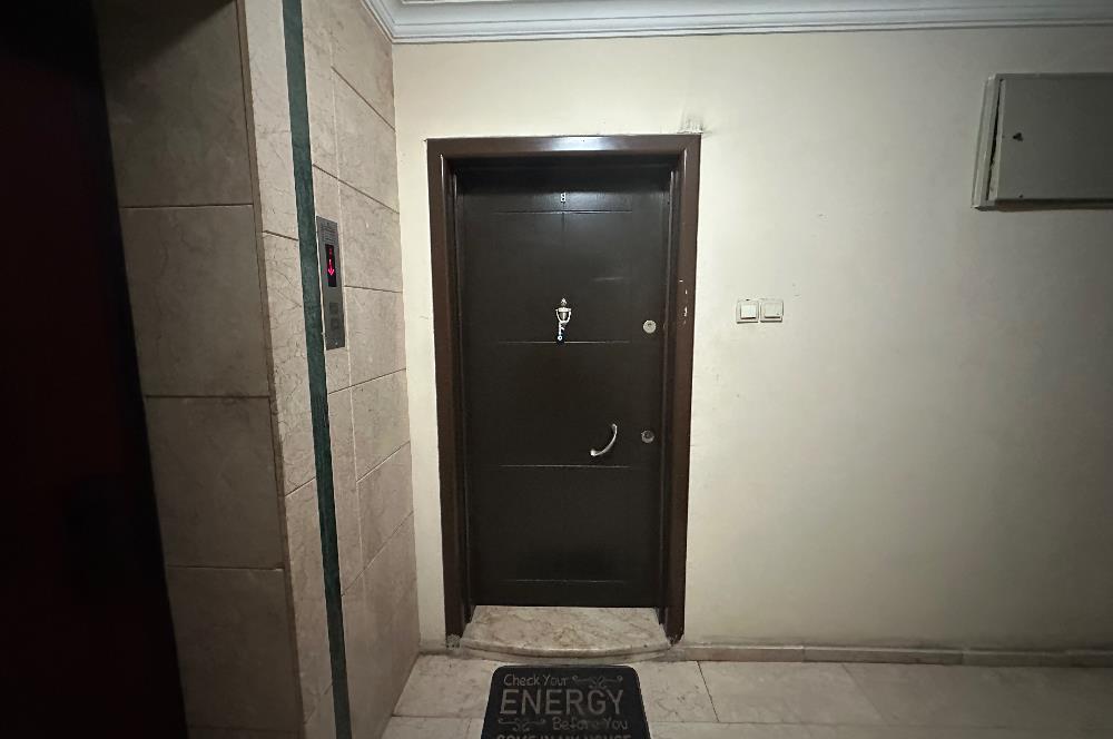 Merkezi Konumda Güvenlikli Sitede Ferah 2+1 