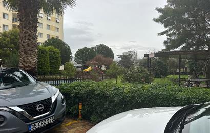 Merkezi Konumda Güvenlikli Sitede Ferah 2+1 