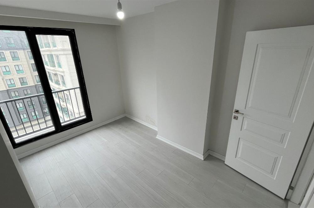 C21 NEXARDAN ANA CADDEYE KOMŞU SENNA PARK SİTESİNDE SATILIK 2+1 LÜKS DAİRE