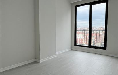 C21 NEXARDAN ANA CADDEYE KOMŞU SENNA PARK SİTESİNDE SATILIK 2+1 LÜKS DAİRE