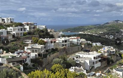 Bodrum Gümüşlük Satılık Deniz Manzaralı İkiz Villa