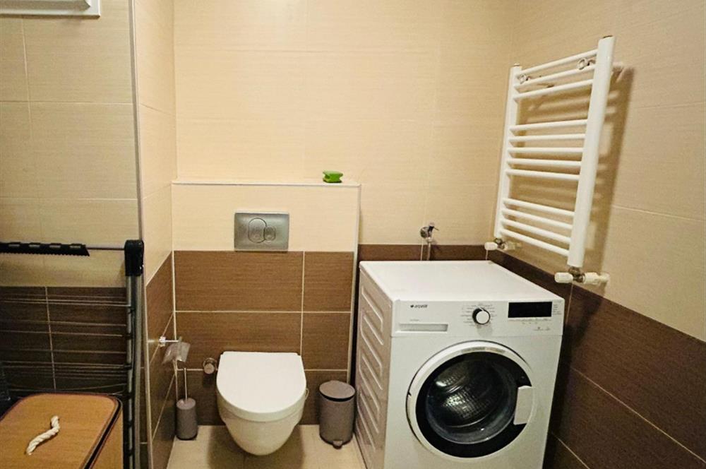 KEMER VADİ SİTESİNDE FERAH KULLANIMLI BALKONLU BEYAZ EŞYALI  1+1 DAİRE