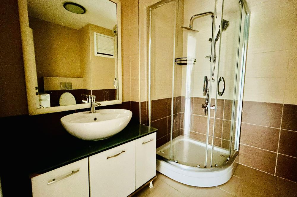 KEMER VADİ SİTESİNDE FERAH KULLANIMLI BALKONLU BEYAZ EŞYALI  1+1 DAİRE