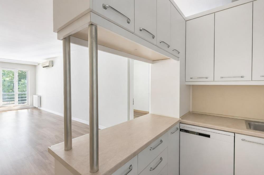 KEMER VADİ SİTESİNDE FERAH KULLANIMLI BALKONLU BEYAZ EŞYALI  1+1 DAİRE