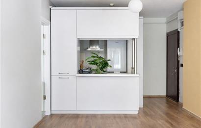 KEMER VADİ SİTESİNDE FERAH KULLANIMLI BALKONLU BEYAZ EŞYALI  1+1 DAİRE