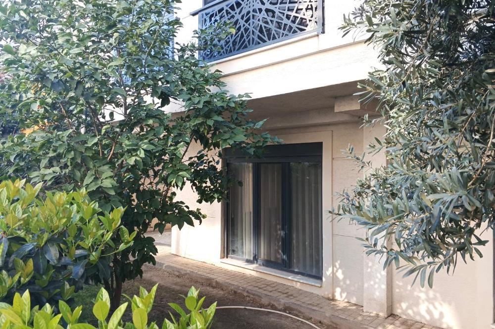 ALTINTEPE'DE MERKEZİ KONUMDA ÖN CEPHE BAHÇE MULLANIMLI 2+1