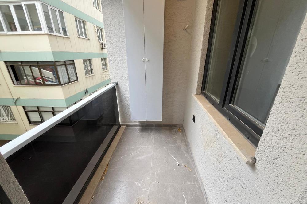 ALTINTEPE'DE 0 BİNADA BALKONLU ARA KATTA LÜX 2+1