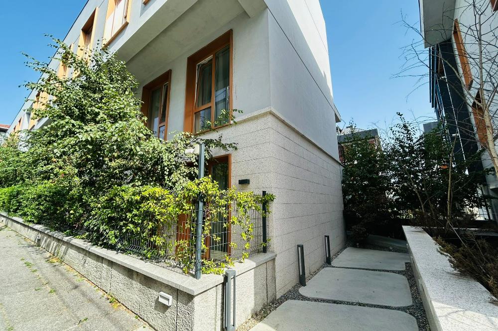 C21 DEN KEMERBURGAZ HİM CADDE’DE 1+1 MODERN EŞYALI ŞIK DAİRE