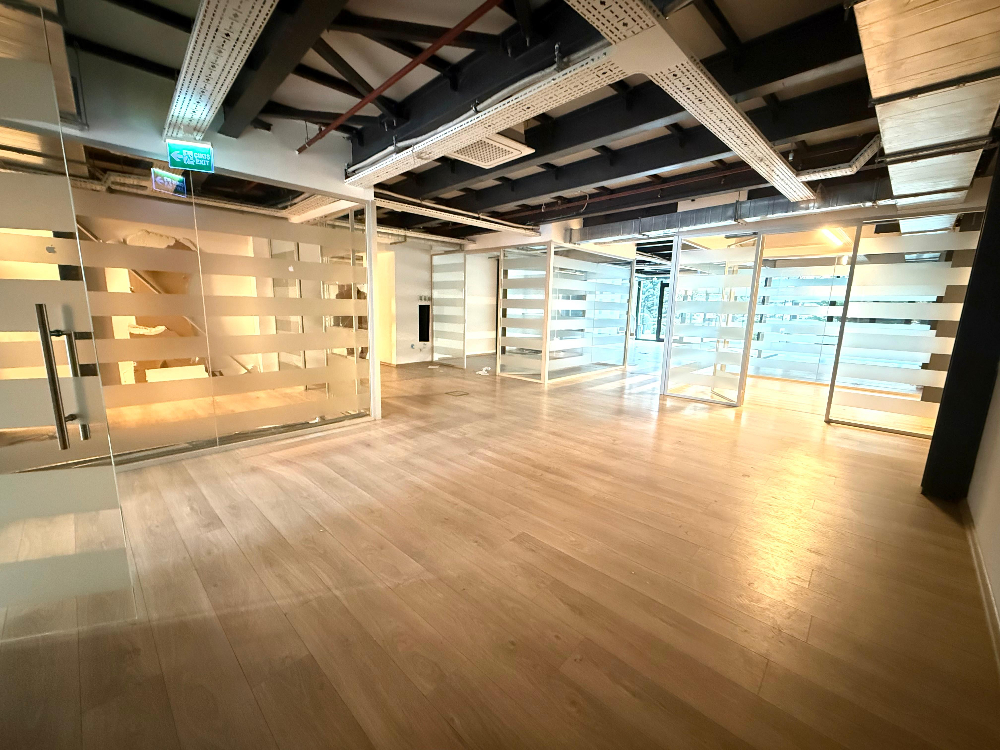 Porta Vadi Kiralık Dükkan 400m2+40m2 Tahsisli Ön Kullanım Alanı