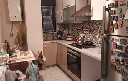 ALTINTEPE'DE MERKEZİ KONUMDA ÖN CEPHE BAHÇE MULLANIMLI 2+1