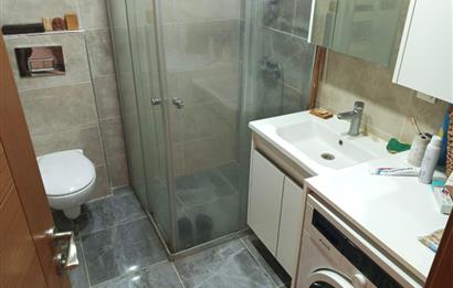 ALTINTEPE'DE MERKEZİ KONUMDA ÖN CEPHE BAHÇE MULLANIMLI 2+1