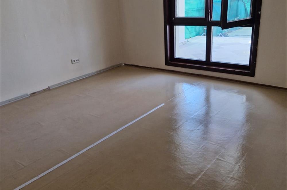 BAŞAKŞEHİR'de GENİŞ BAHÇELİ LÜKS KİRALIK VİLLA