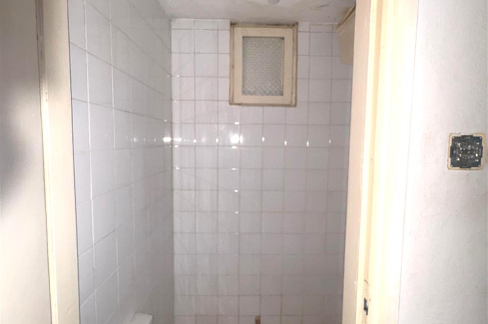  C21 Cius; Eşref Dinçer Mahallesinde 2+1 Ara Kat Eşyalı Satılık Daire