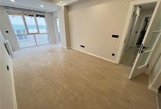 ALTINTEPE'DE 0 BİNADA BALKONLU ARA KATTA LÜX 2+1 - 8 - 32228