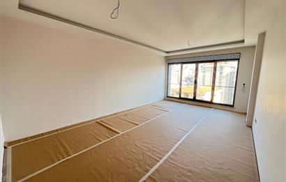 BOSTANCI'DA SAHİLE İDOYA YAKIN 0 BİNADA ULTRA LÜX 3+1