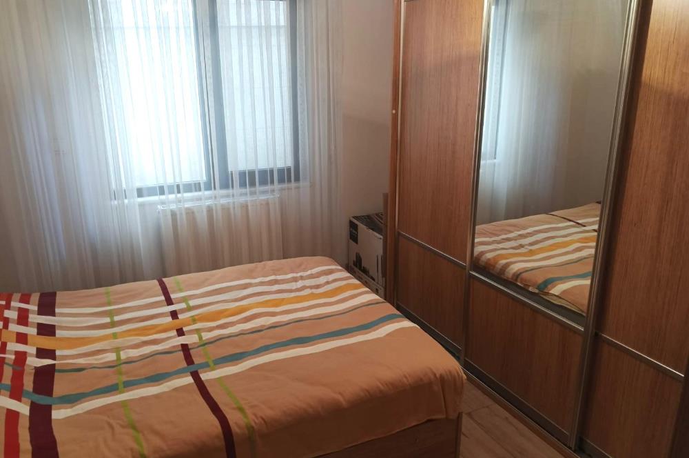 ALTINTEPE'DE MERKEZİ KONUMDA ÖN CEPHE BAHÇE MULLANIMLI 2+1