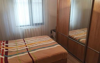 ALTINTEPE'DE MERKEZİ KONUMDA ÖN CEPHE BAHÇE MULLANIMLI 2+1