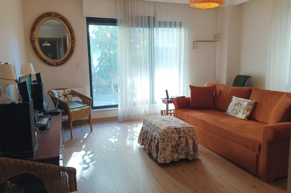 ALTINTEPE'DE MERKEZİ KONUMDA ÖN CEPHE BAHÇE MULLANIMLI 2+1