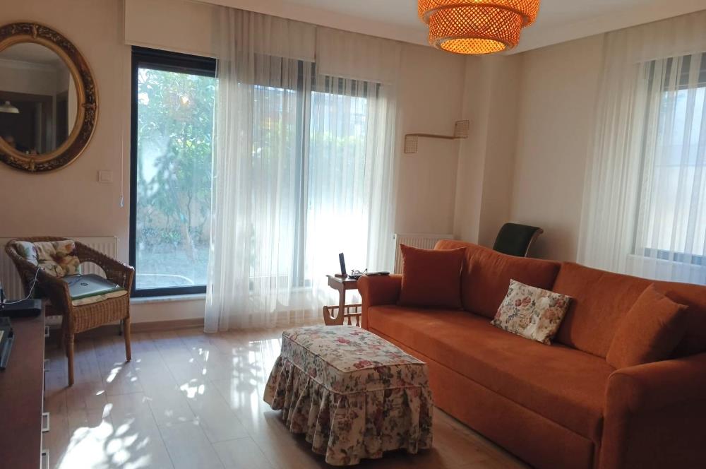 ALTINTEPE'DE MERKEZİ KONUMDA ÖN CEPHE BAHÇE MULLANIMLI 2+1