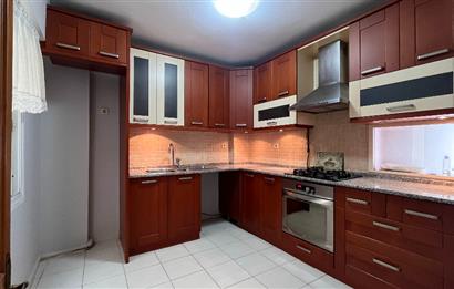 Bostanlı Cemal Gürsel Caddesinde 3+1 Kiralık İş Yeri veya Daire